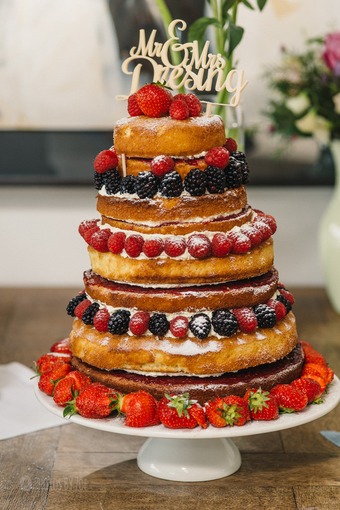 zoe-naked-cake.jpg