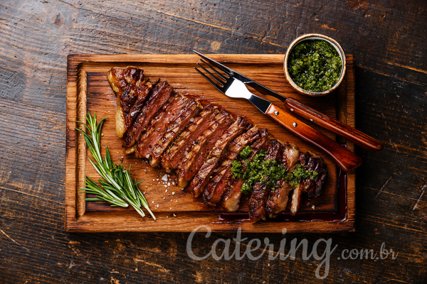 10 formas diferentes de cortar e comer carne