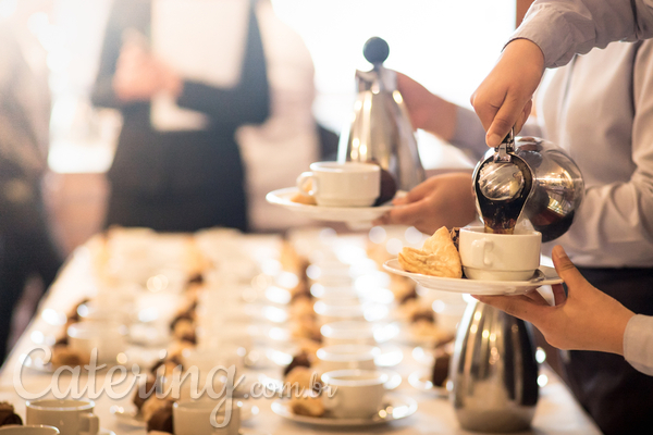 Como organizar um café da manhã na empresa