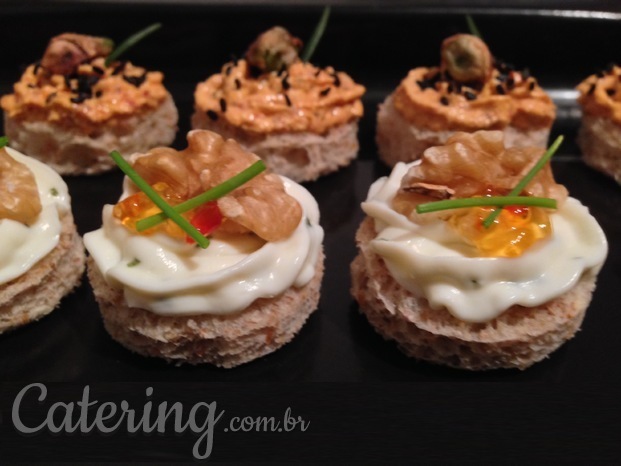 Canapés variados