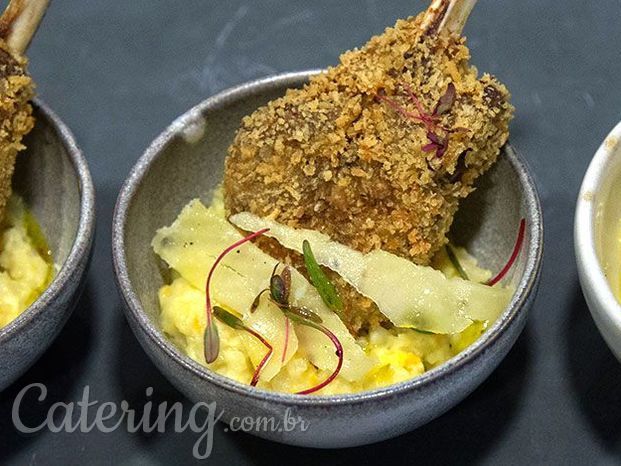 Costeleta de Cordeiro alla Milanesa com risoto de abóbora e queijo ralado