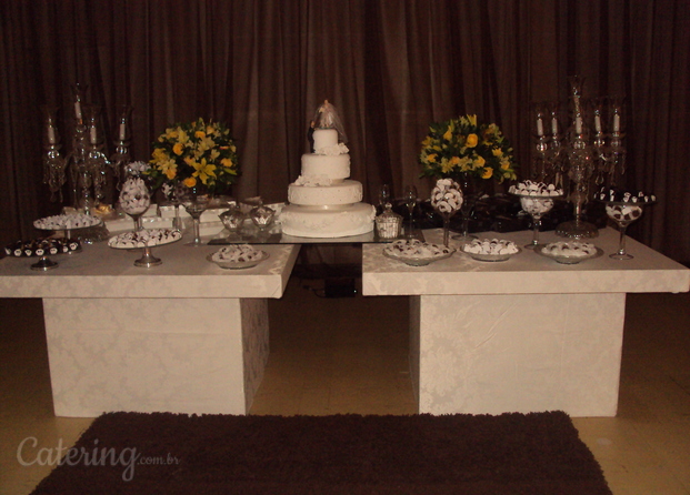 Bolo de casamento personalizado