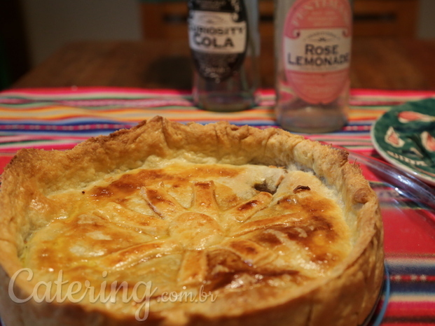 Torta de carne com cerveja preta